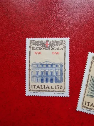 2 Francobolli Italia Teatro alla Scala