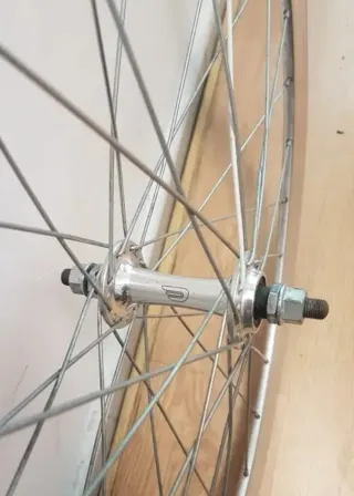 Rueda delantera para fixie. Pure cycles