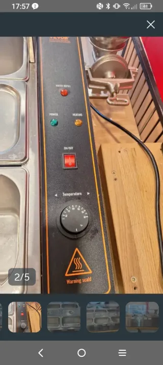 Vitrina caliente con 9 compartimientos.