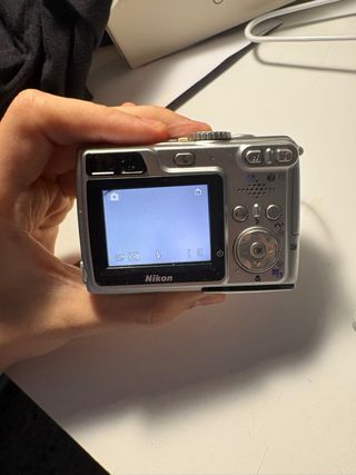 Nikon Coolpix 5900, Camara Vintage