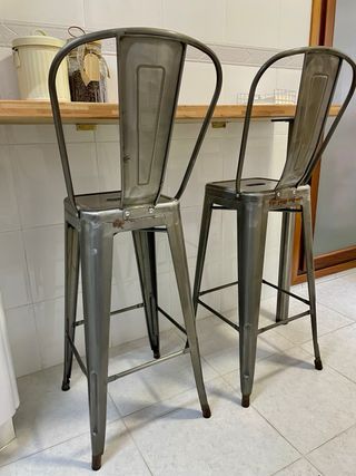2 Taburetes de acero  alto 75cm cromado
