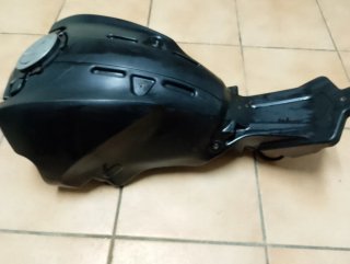 Depósito Ducati Monster 696
