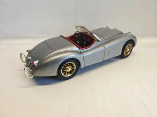 Jaguar xk -120 in scala 1.18 ertl