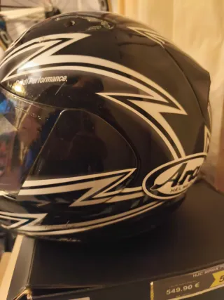 Casco arai