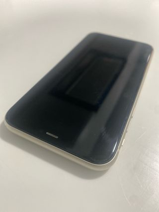 iPhone 11 64GB en perfecto estado.