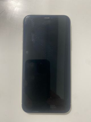 iPhone 11 64GB en perfecto estado.