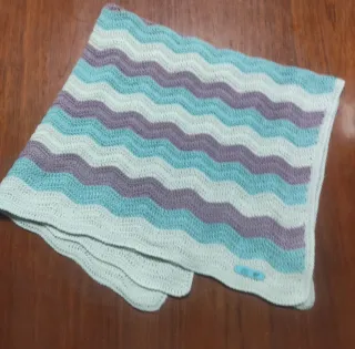 Manta bebé crochet ondas nueva