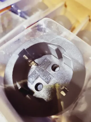 12 uds Base aérea goma T/T 16A negro