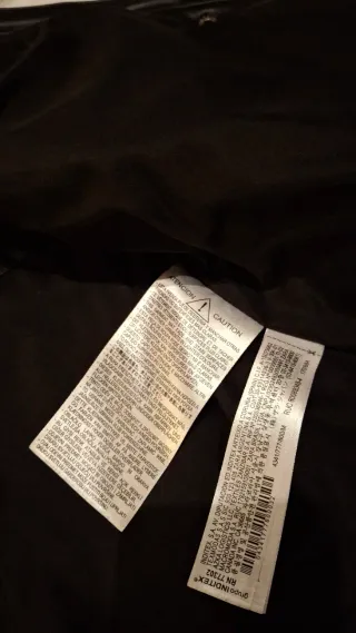 Chaleco negro efecto piel acolchado