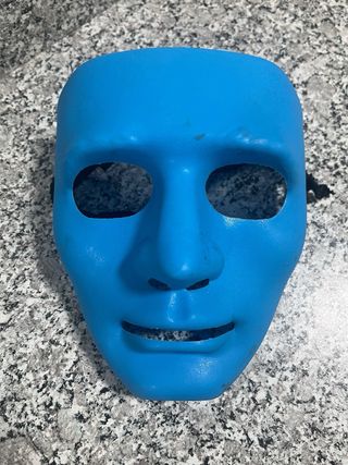 Máscaras caretas tres versiones iguales