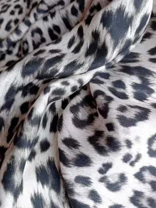 Tela viscosa algodón estampado animal print