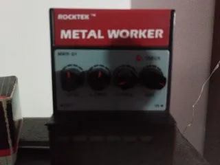 Pedal Distorsión Rocktek Metal Worker MWR-01