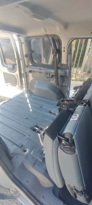 Ford Tourneo AVERIADA