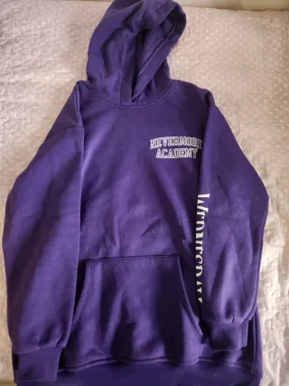 Sudadera Morada Nevermore Academy