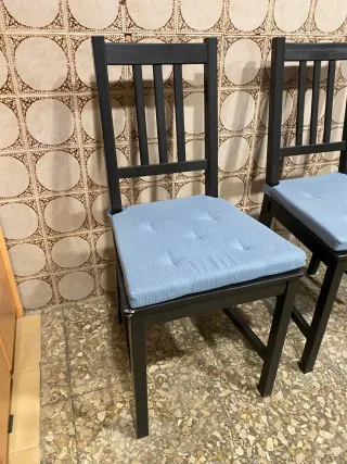 Conjunto mesa y sillas