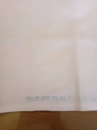 Juego de cama rosa bordado viuda Tolra S iniciales