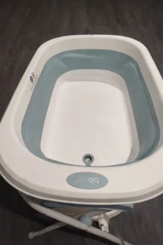 Bañera bebé bbest plegable y hamaca .