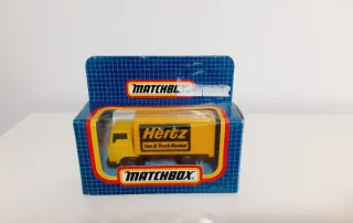 Camión Matchbox Commando Hertz