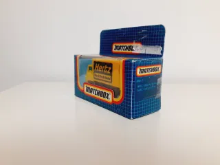 Camión Matchbox Commando Hertz