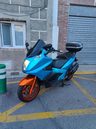 Gilera GP800 Maxi Scooter