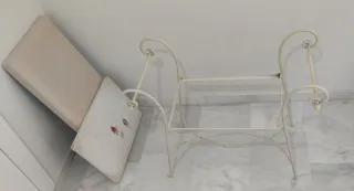 BANQUETA DESCALZADORA DE FORJA EN PERFECTO ESTADO