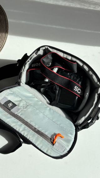 Cámara de fotos Canon EOS Rebel T100. Excelente