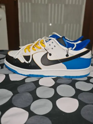 Nike dunk low x off nuove n43 prezzo trattabile