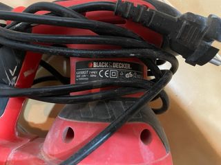 Lijadora Black & Decker KA198GT + discos de lija