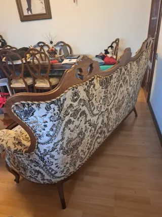 Tresillo y 2 butacas clásicas estilo Luis XV