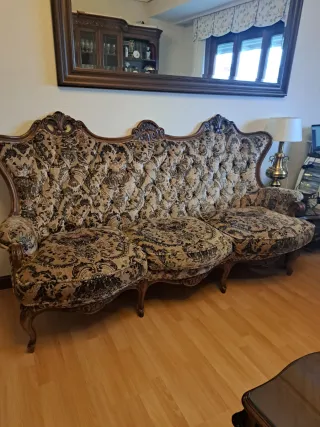 Tresillo y 2 butacas clásicas estilo Luis XV