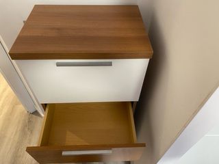 Comoda 5 cajones blanco/madera tiradores metálicos