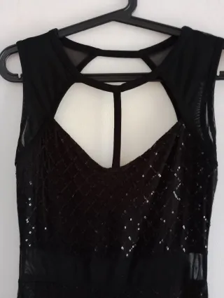 Vestido fiesta elástico  negro .