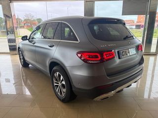 Mercedes-Benz GLC 300d *GRIS MATE* 2020