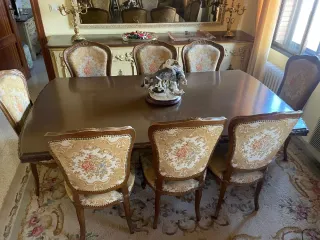 Mesa de comedor clasica