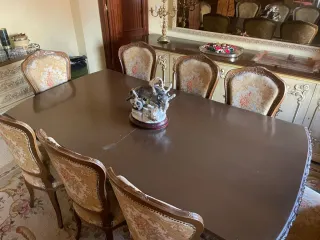 Mesa de comedor clasica