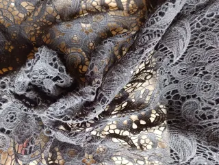 Tela bordada calado guipur