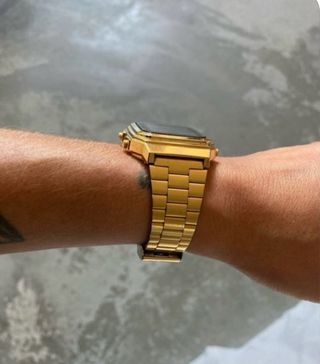 Reloj Casio dorado