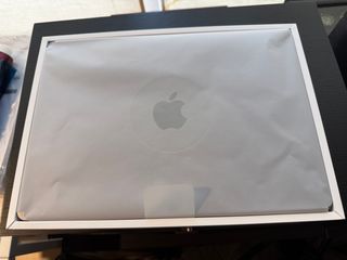 MacBook Air M2 (2022) - 8 GB RAM / 256 GB SSD
