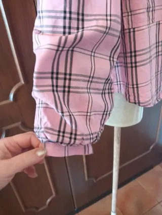 Camicia rosa tg. XS oversize. Bershka