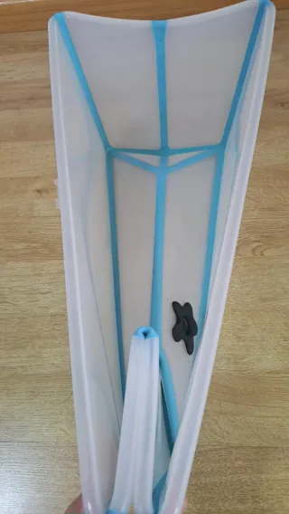 Bañera Plegable Stokke con soporte
