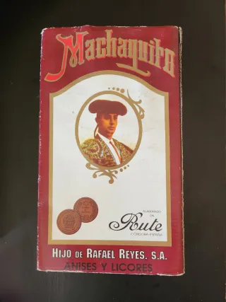 Cofanetto 8 Bottiglie Di Anisette E Liquori Machaquito