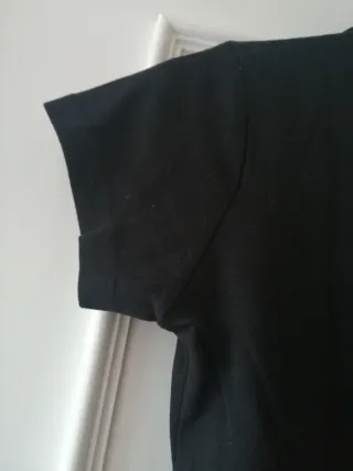 Camiseta cuello alto, manga corta