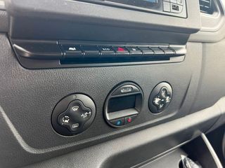 Nissan NV400 L3H3 3,5T 2.3dCi 107kW RWD TWIN COMFORT