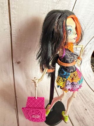 Monster High Skelita Calaveras Paris