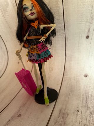 Monster High Skelita Calaveras Paris