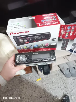 Radio un din  solo falta el cable