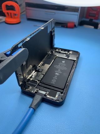 Reparación pantalla iPhone Express con garantía