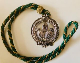 Medalla de la hermandad de la Pía Unión. Sevilla