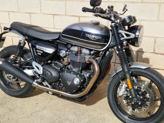 TRIUMPH SPEED TWIN 1200cc.