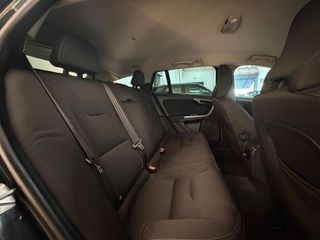 Volvo V60 Momentum